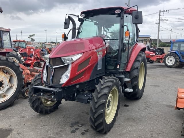 Tractor — Auction (lot 8460-2125)