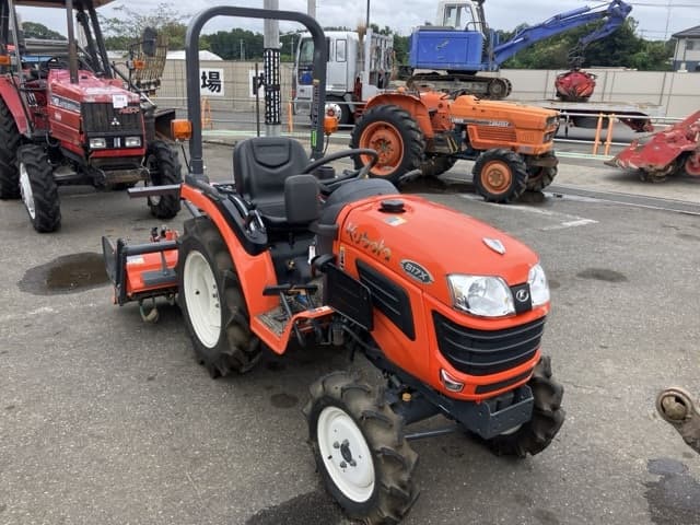 Tractor — Auction (lot 8460-2126)