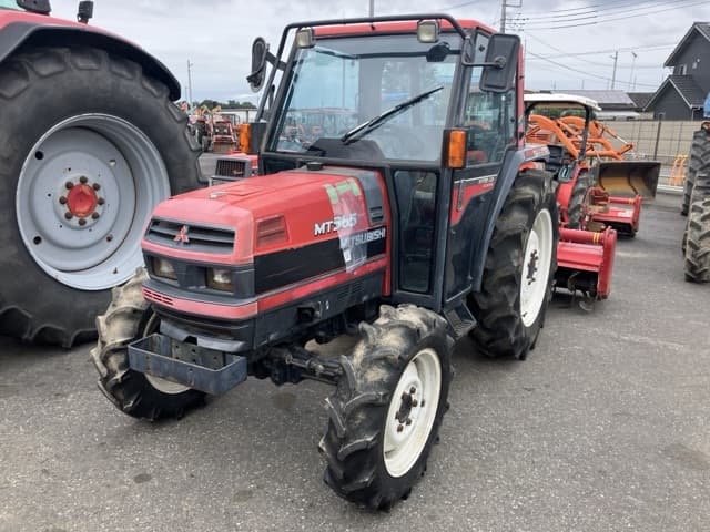 Tractor — Auction (lot 8460-2127)