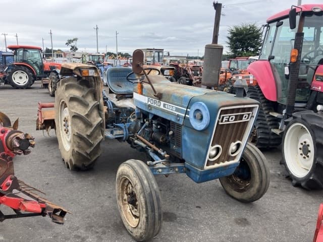 Tractor — Auction (lot 8460-2129)