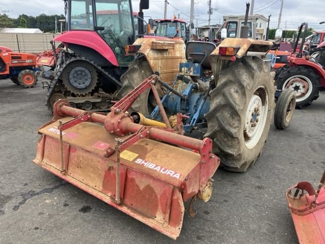 Tractor — Auction (lot 8460-2129)