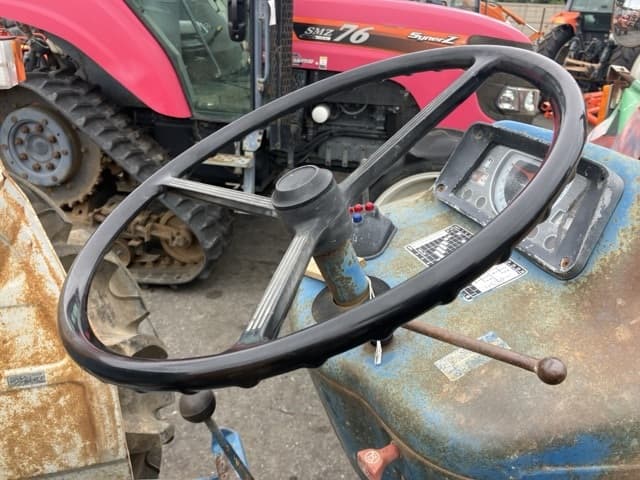 Tractor — Auction (lot 8460-2129)