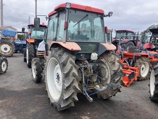 Tractor — Auction (lot 8460-2135)