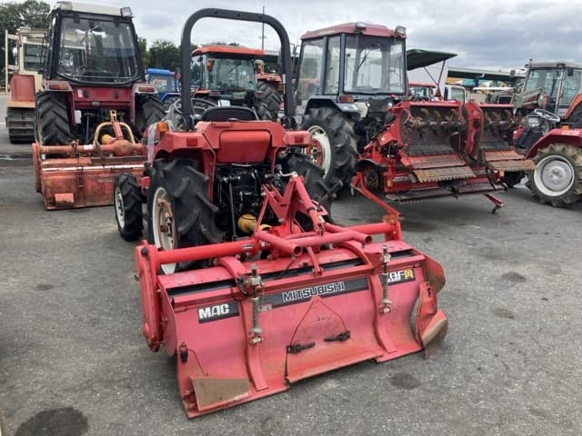 Tractor — Auction (lot 8460-2137)