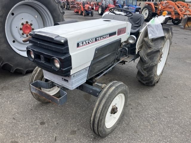 Tractor — Auction (lot 8460-2142)