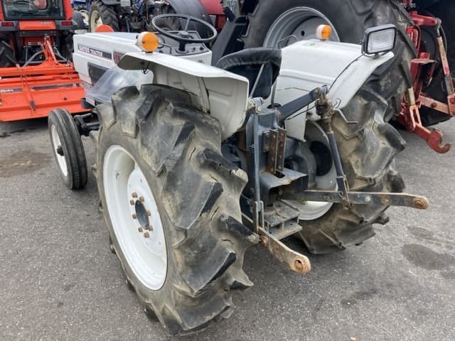 Tractor — Auction (lot 8460-2142)