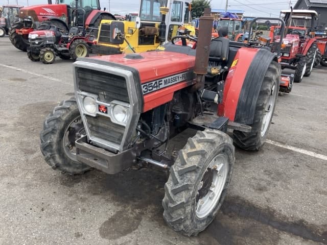 Tractor — Auction (lot 8460-2143)