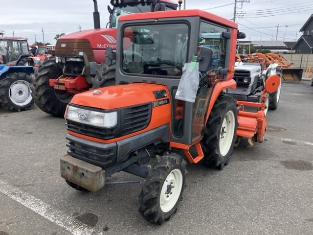 Tractor — Auction (lot 8460-2149)