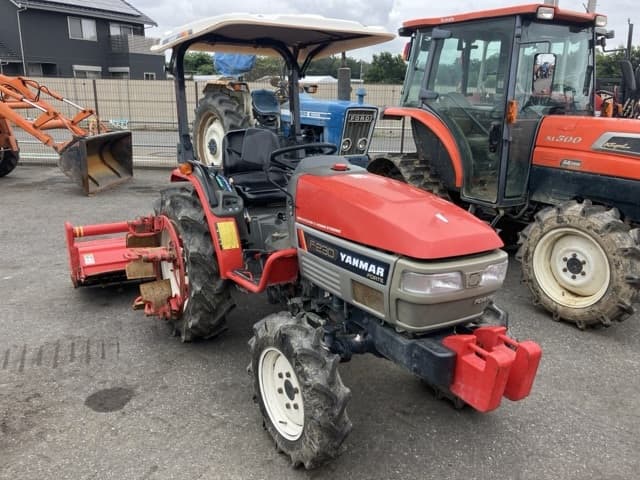 Tractor — Auction (lot 8460-2153)