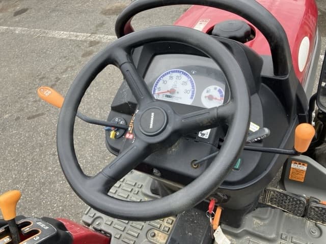 Tractor — Auction (lot 8460-2154)