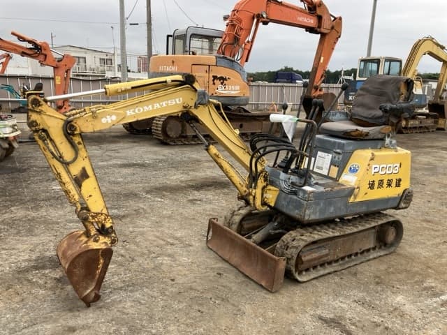 MINI EXCAVATOR — Auction (lot 8460-216)