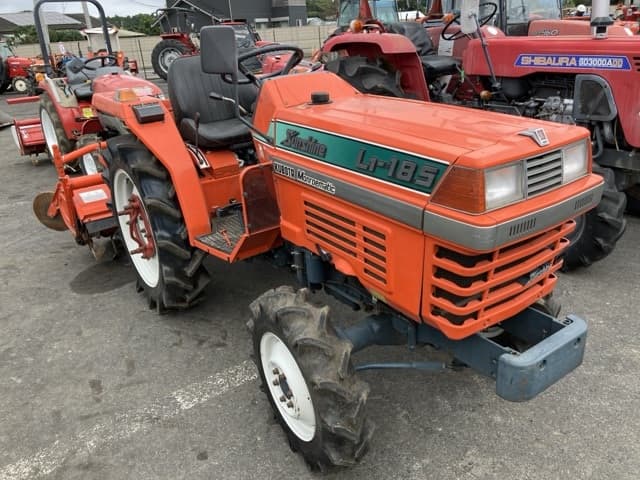 Tractor — Auction (lot 8460-2164)