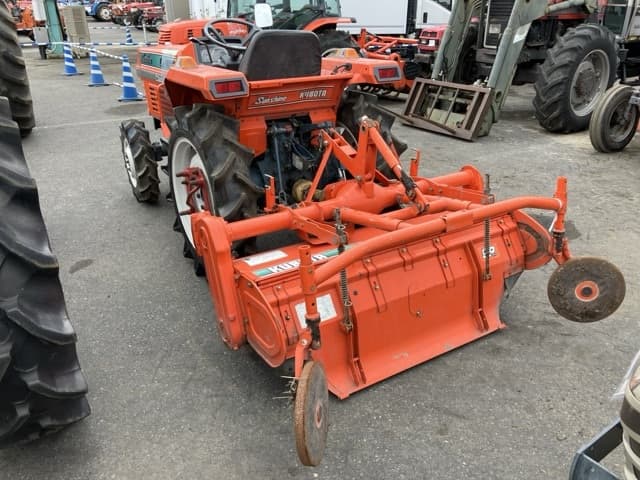 Tractor — Auction (lot 8460-2164)