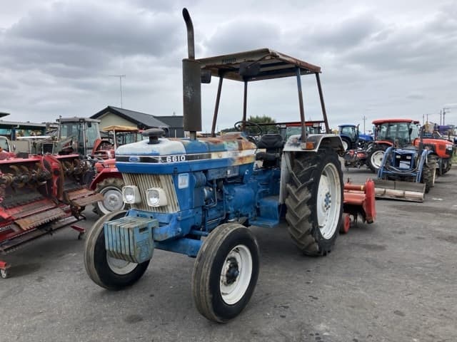 Tractor — Auction (lot 8460-2166)