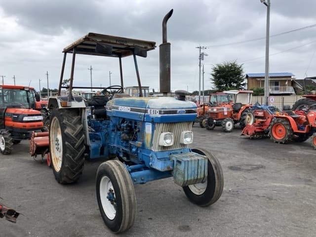 Tractor — Auction (lot 8460-2166)