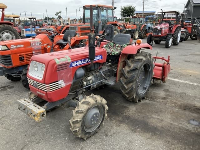 Tractor — Auction (lot 8460-2171)