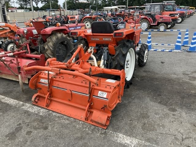 Tractor — Auction (lot 8460-2175)