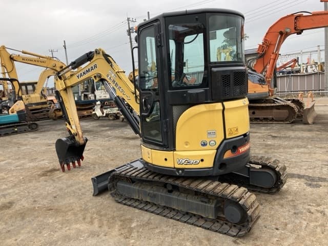 MINI EXCAVATOR — Auction (lot 8460-218)