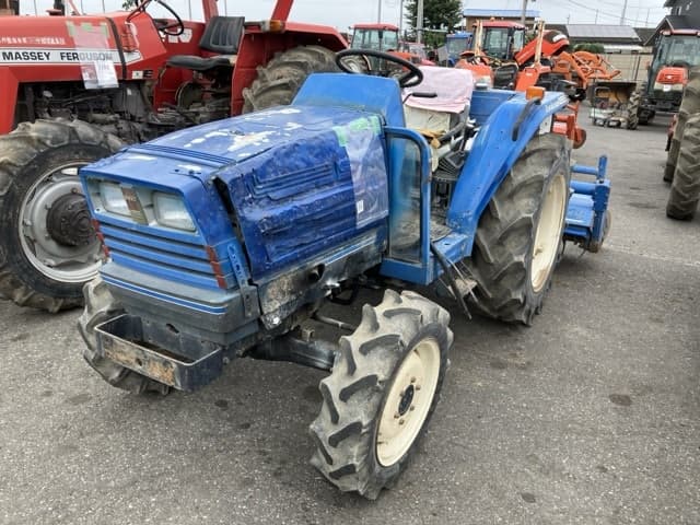 Tractor — Auction (lot 8460-2183)