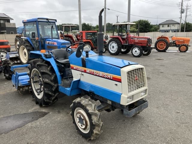 Tractor — Auction (lot 8460-2189)