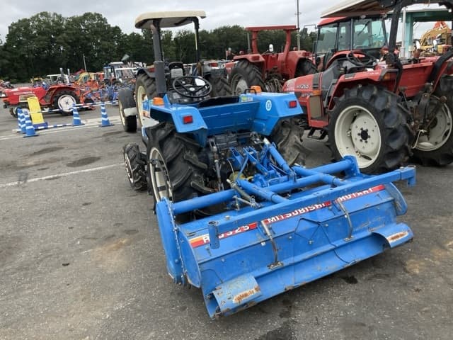 Tractor — Auction (lot 8460-2189)