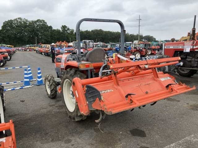 Tractor — Auction (lot 8460-2195)