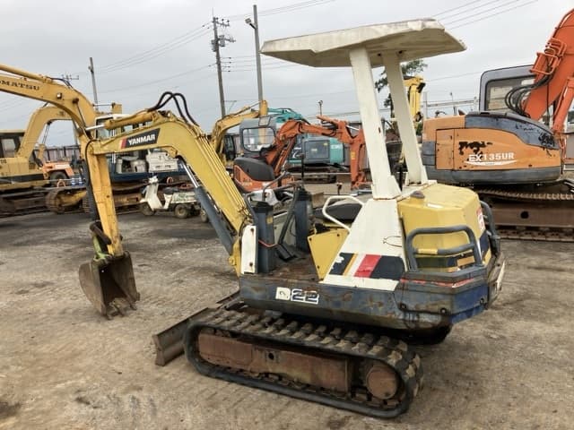 MINI EXCAVATOR — Auction (lot 8460-221)