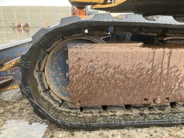 MINI EXCAVATOR — Auction (lot 8460-222)