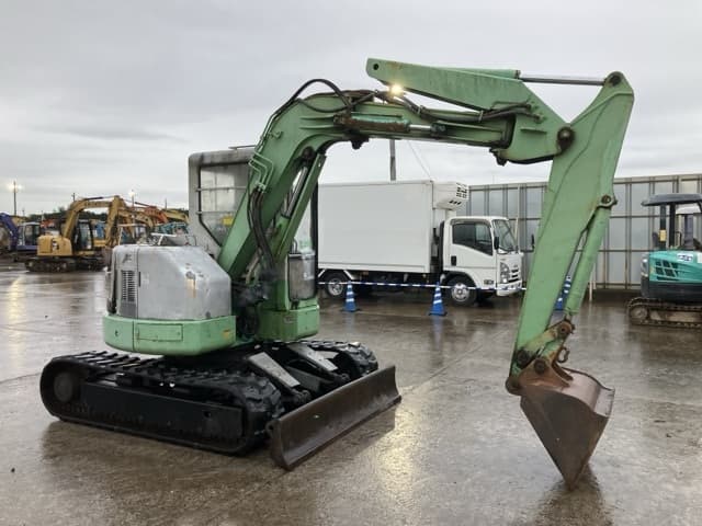 MINI EXCAVATOR — Auction (lot 8460-239)