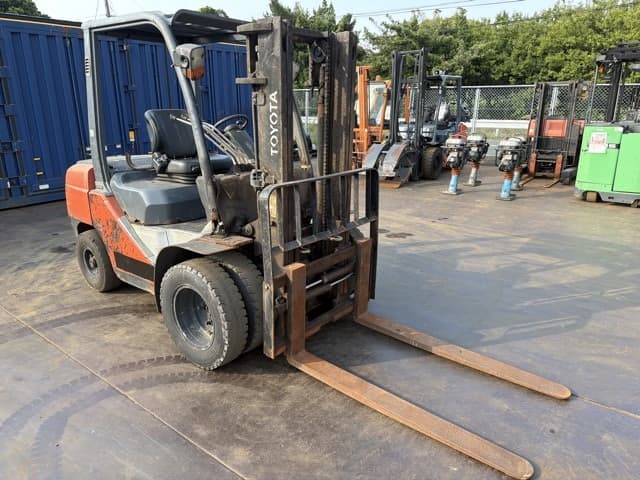 Forklift — Auction (lot 8460-24002)
