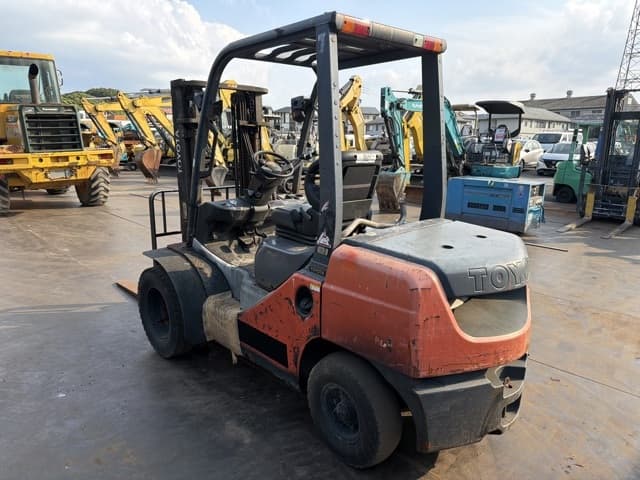 Forklift — Auction (lot 8460-24002)