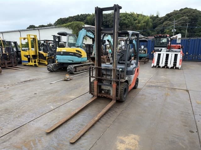 Forklift — Auction (lot 8460-24007)