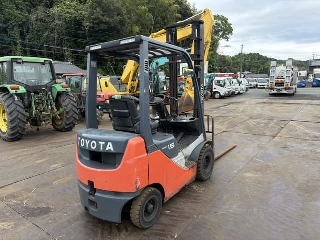 Forklift — Auction (lot 8460-24007)