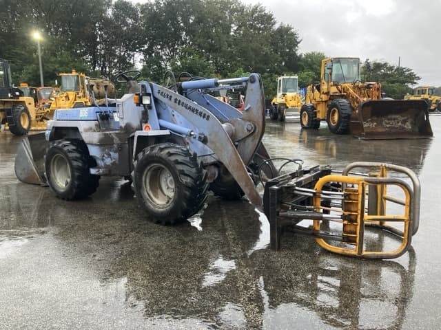 MINI WHEEL LOADER — Auction (lot 8460-241)