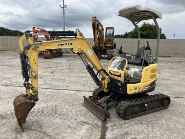 MINI EXCAVATOR — Auction (lot 8460-259)