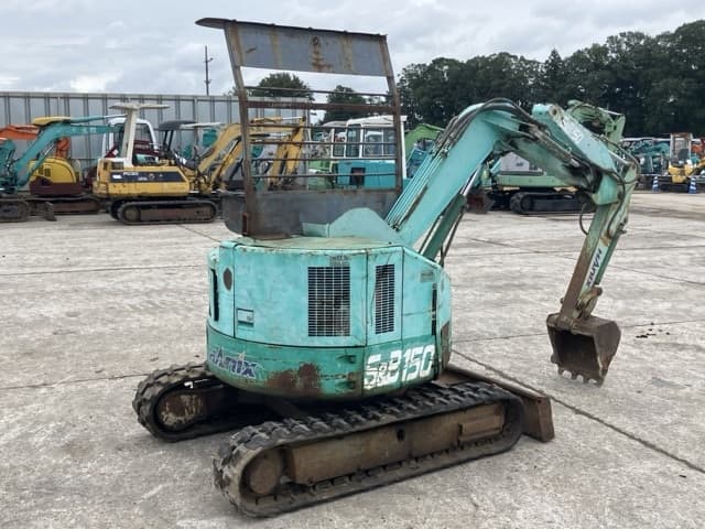 MINI EXCAVATOR — Auction (lot 8460-267)