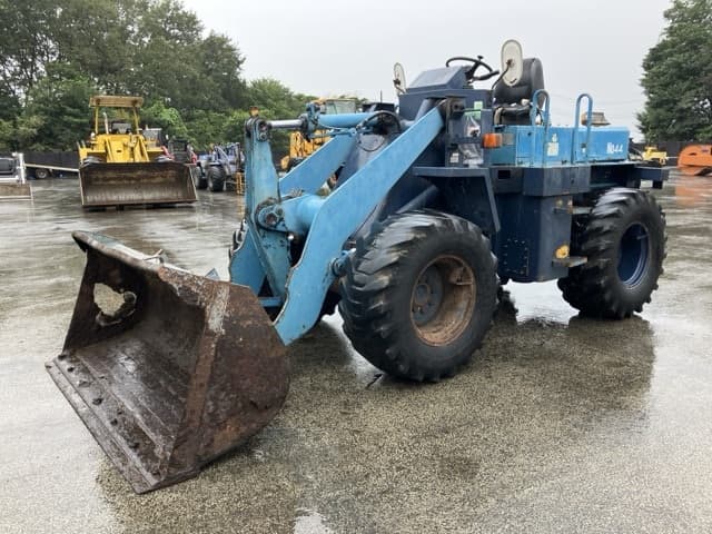 WHEEL LOADER — Auction (lot 8460-268)