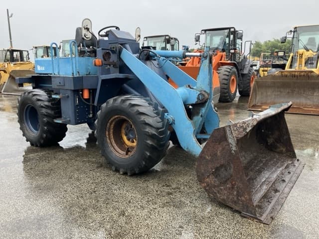 WHEEL LOADER — Auction (lot 8460-268)