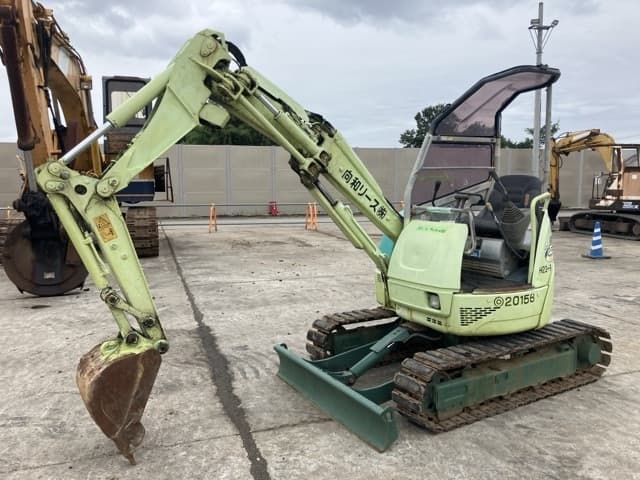 MINI EXCAVATOR — Auction (lot 8460-269)