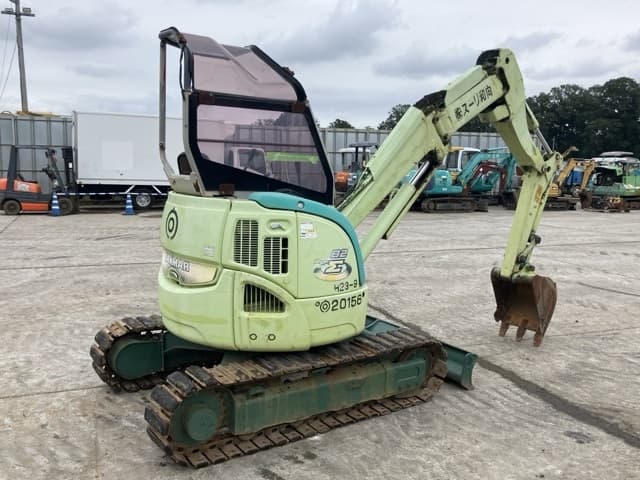 MINI EXCAVATOR — Auction (lot 8460-269)