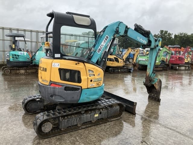 MINI EXCAVATOR — Auction (lot 8460-270)