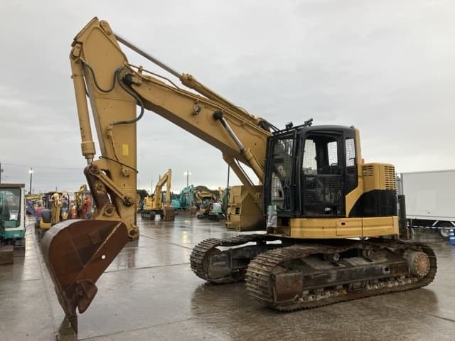 EXCAVATOR — Auction (lot 8460-272)