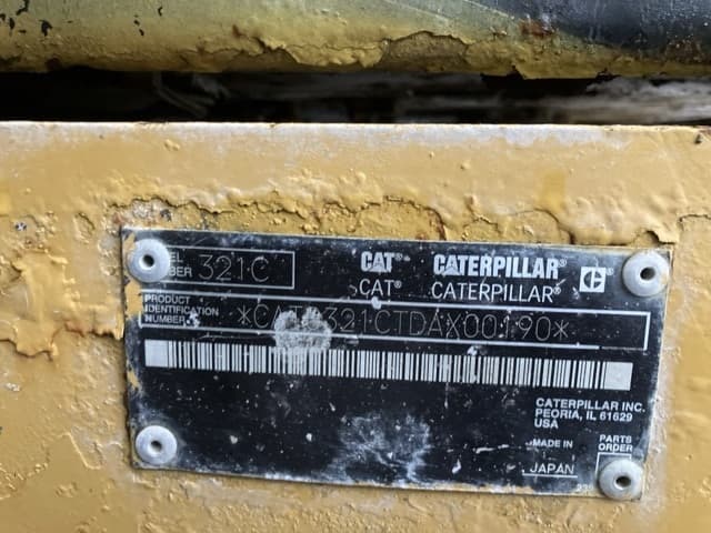 EXCAVATOR — Auction (lot 8460-272)