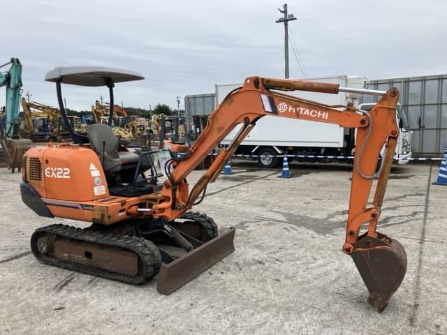 MINI EXCAVATOR — Auction (lot 8460-273)