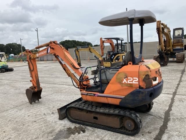MINI EXCAVATOR — Auction (lot 8460-273)