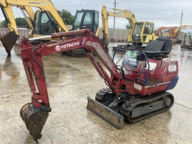MINI EXCAVATOR — Auction (lot 8460-277)