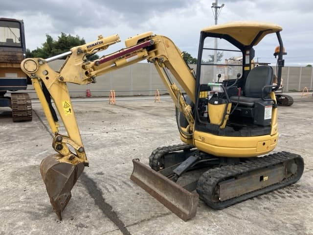 MINI EXCAVATOR — Auction (lot 8460-280)