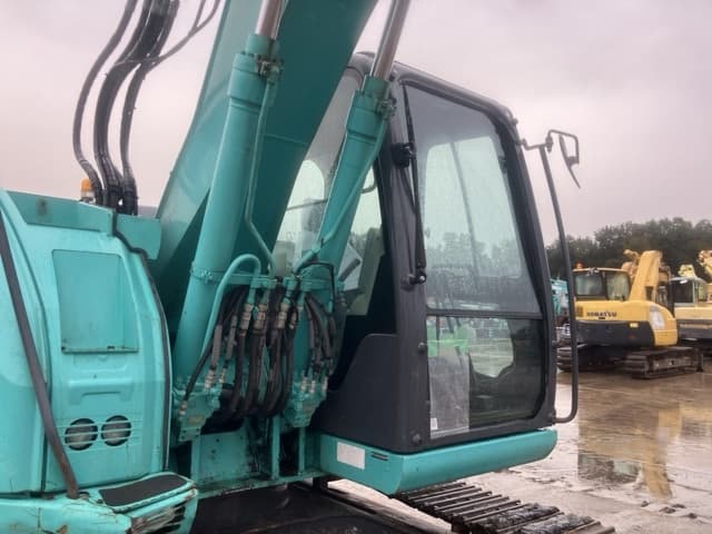 EXCAVATOR — Auction (lot 8460-285)