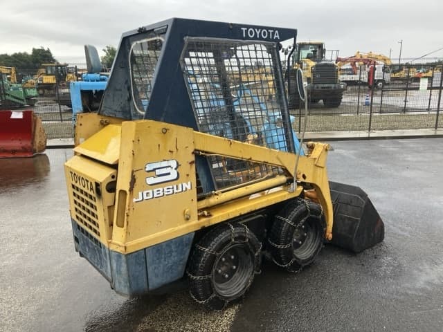 SKID STEER LOADER — Auction (lot 8460-287)