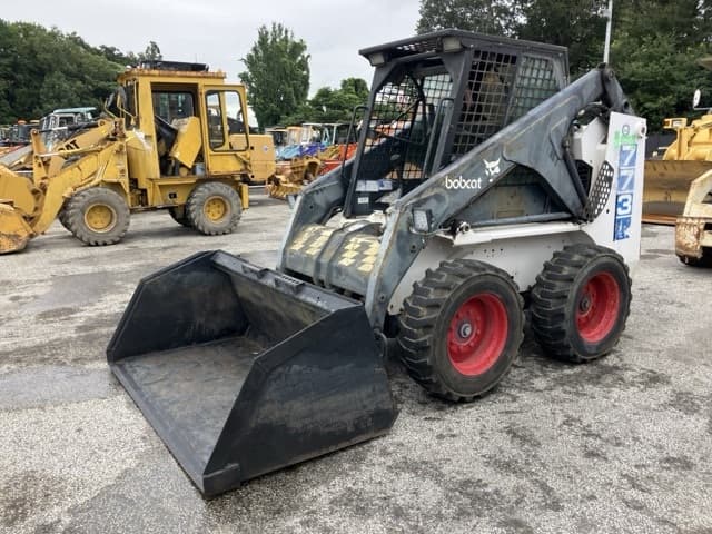 SKID STEER LOADER — Auction (lot 8460-288)